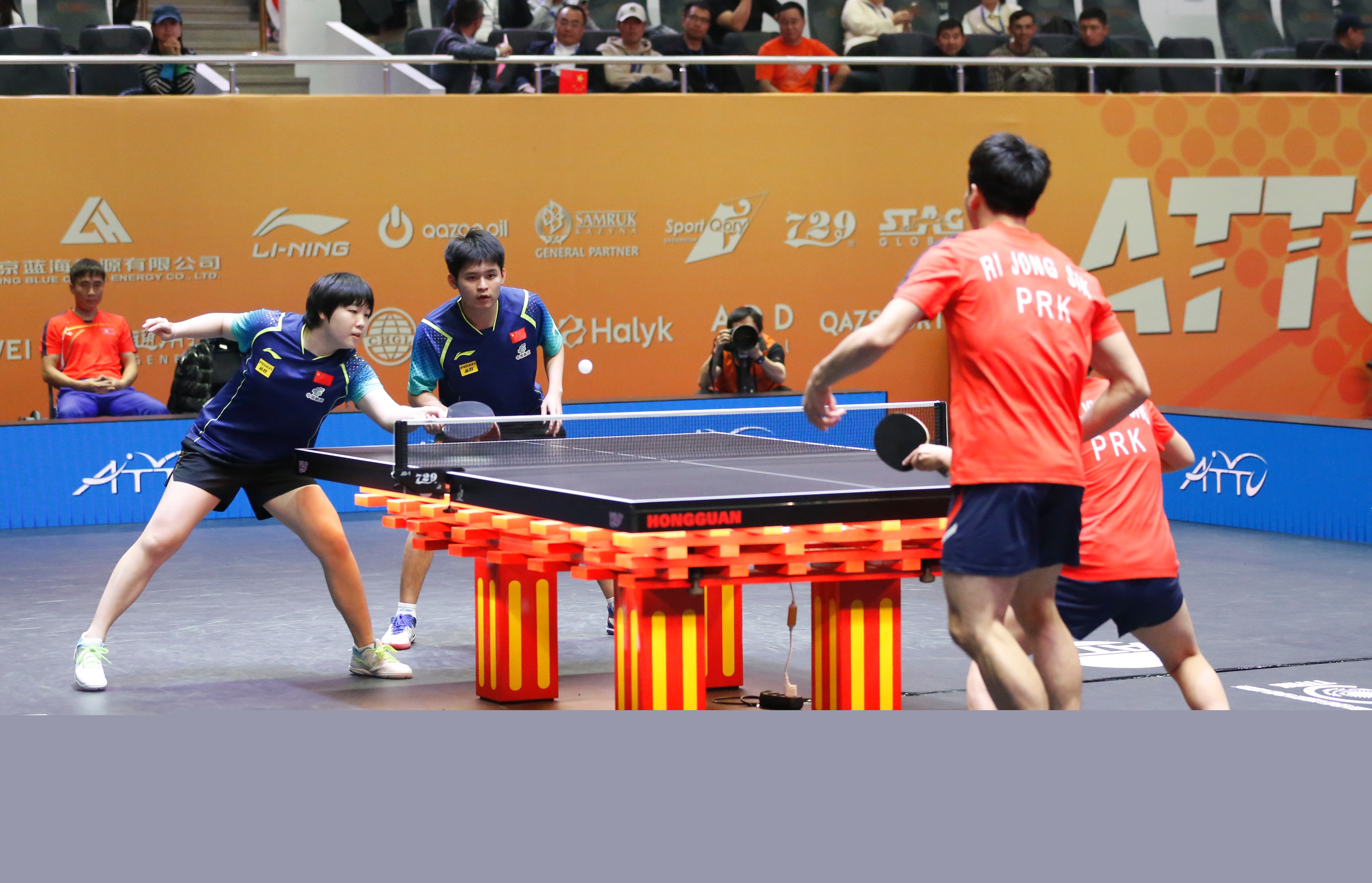 猪圈的猪饿 猪圈的猪饿