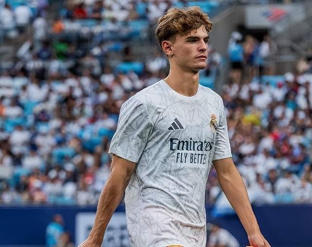 篮下破局 篮下破局