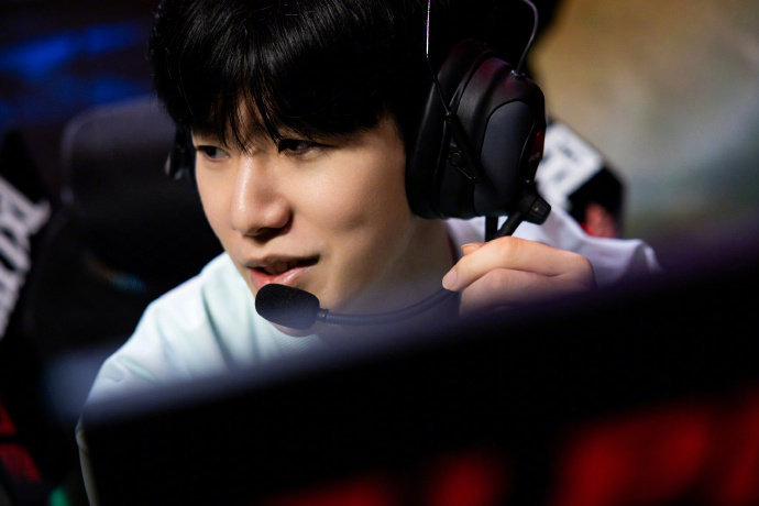 翼有轮换 翼有轮换